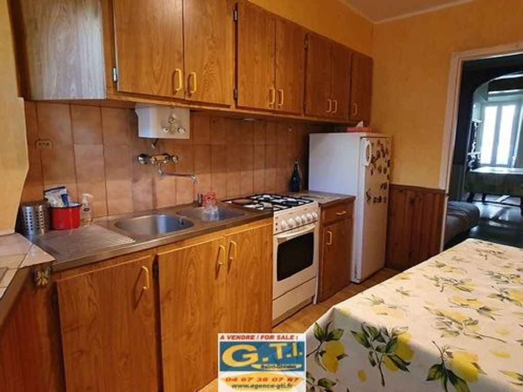 Maison de village ST CHINIAN (34360) AGENCE G.T.I.