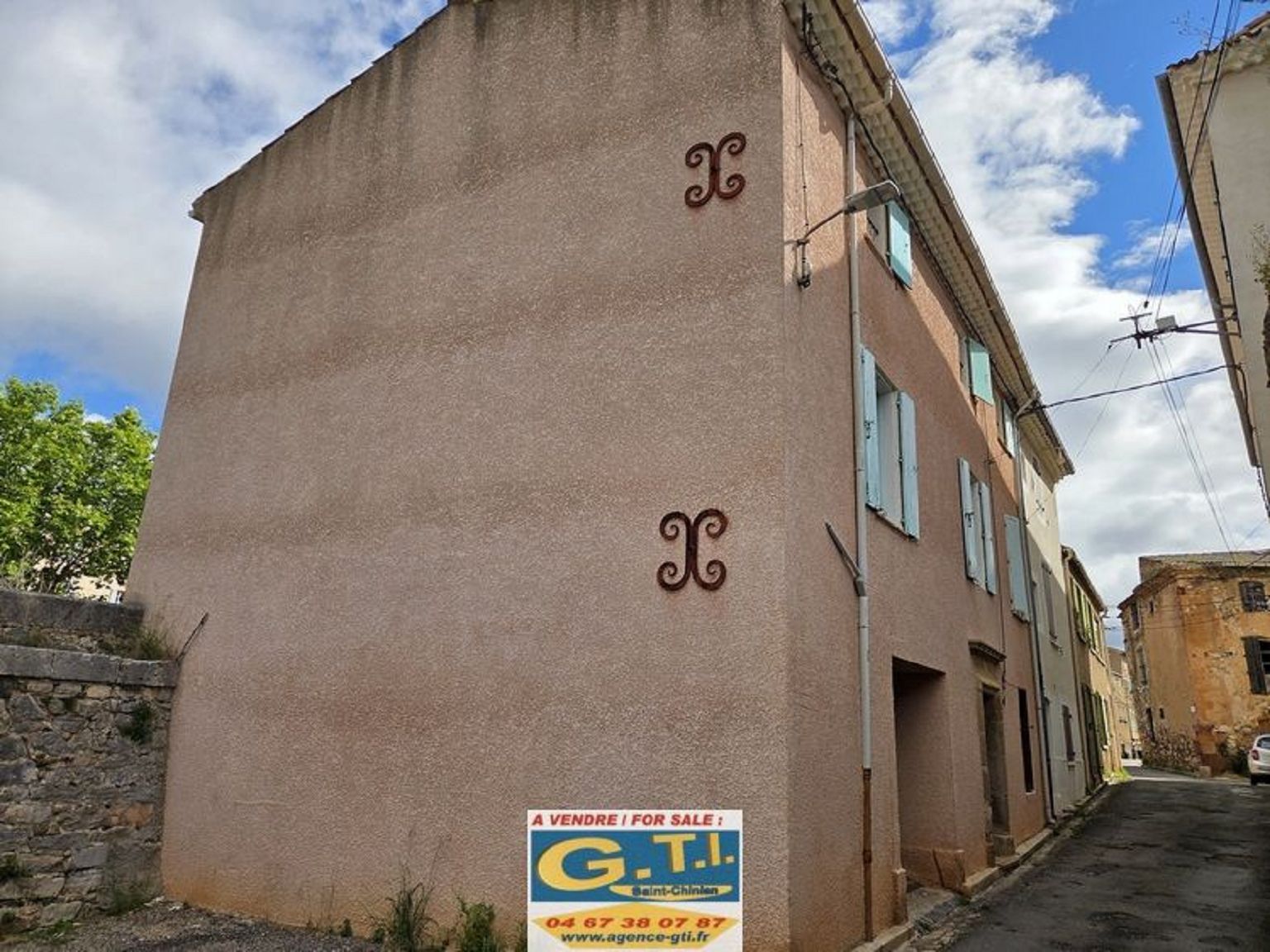 Maison de ville ST CHINIAN (34360) AGENCE G.T.I.